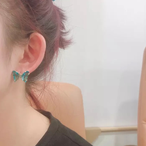 Blue Crystal Butterfly CZ Stud Earrings - Picture 4 of 4
